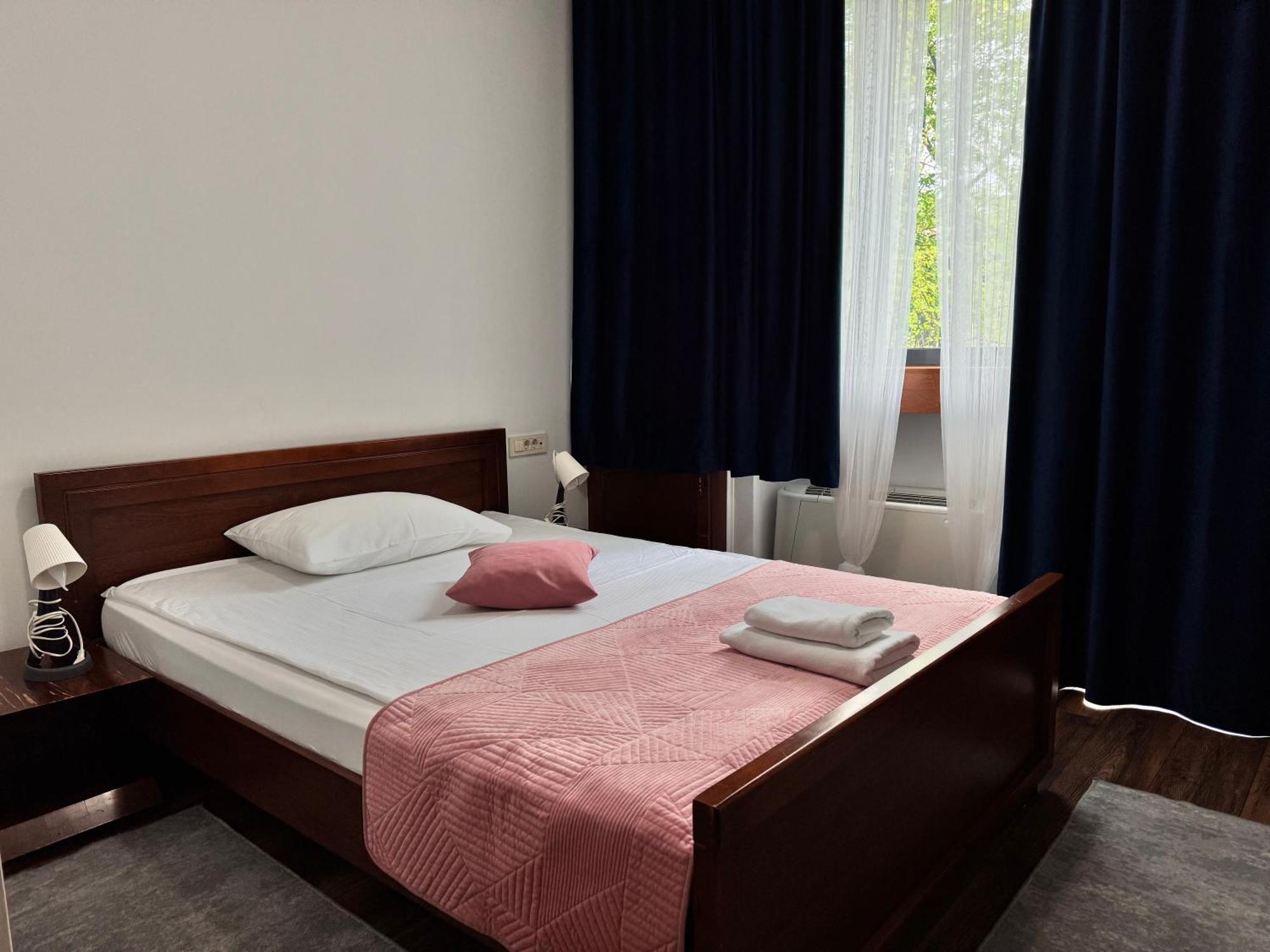 Hotel Paviljon Bihać Exteriör bild