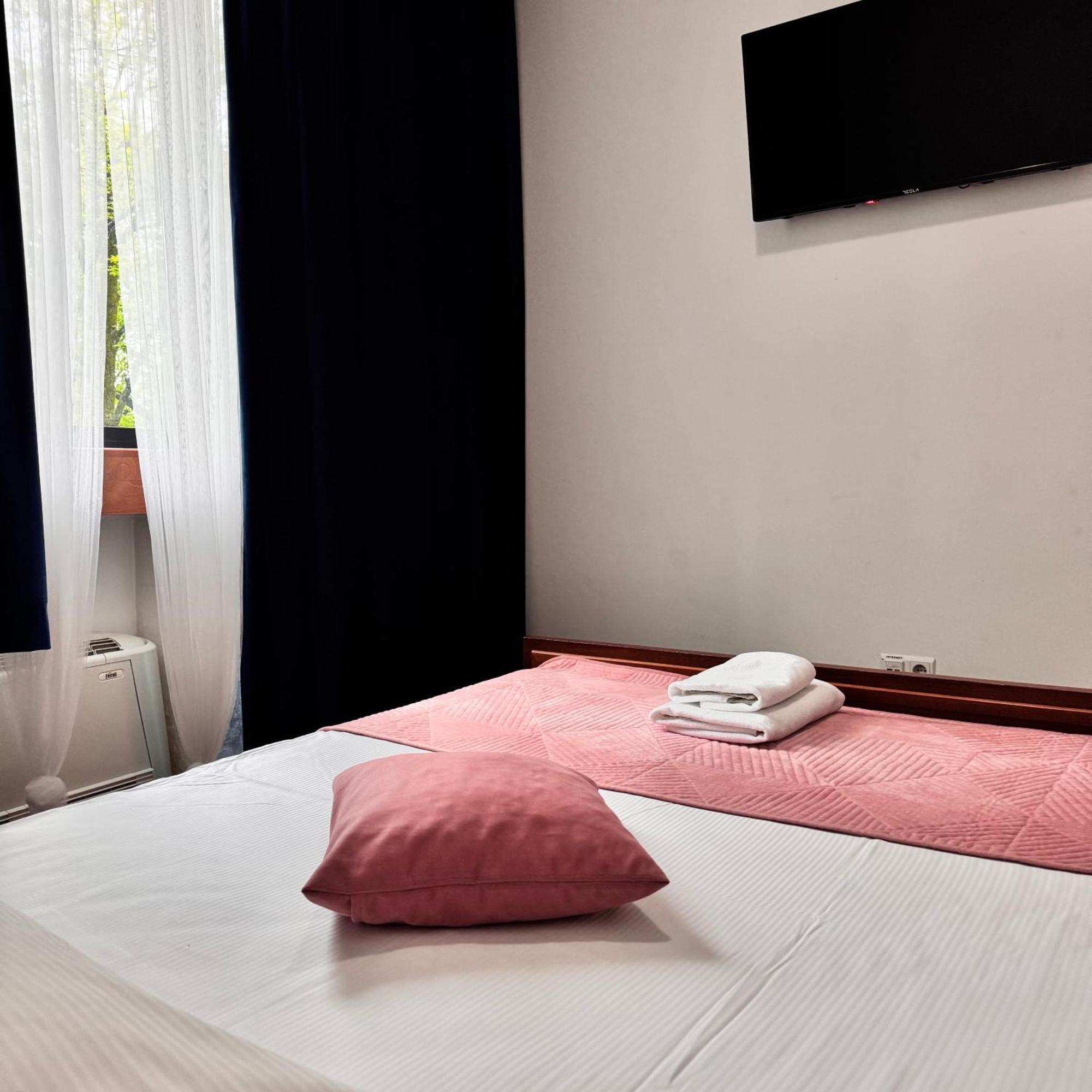 Hotel Paviljon Bihać Exteriör bild